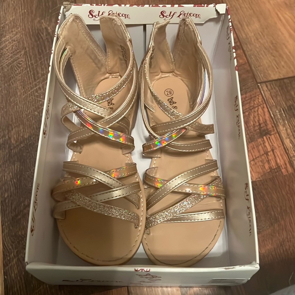 Kids sandals